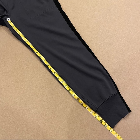 Women’s Athleta Venice Velvet Stripe Jogger Black Size Small - Picture 10 of 10